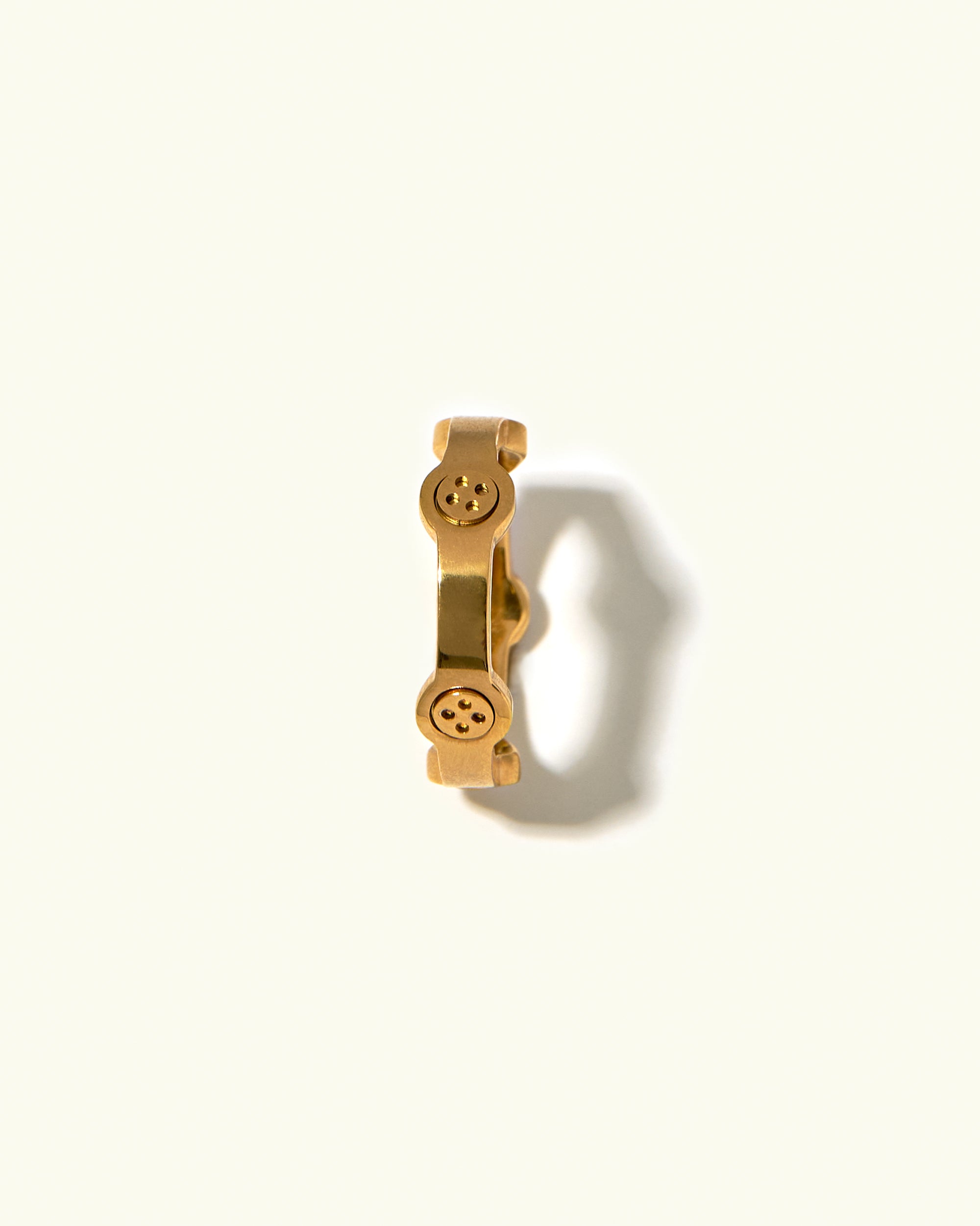 Button Ring