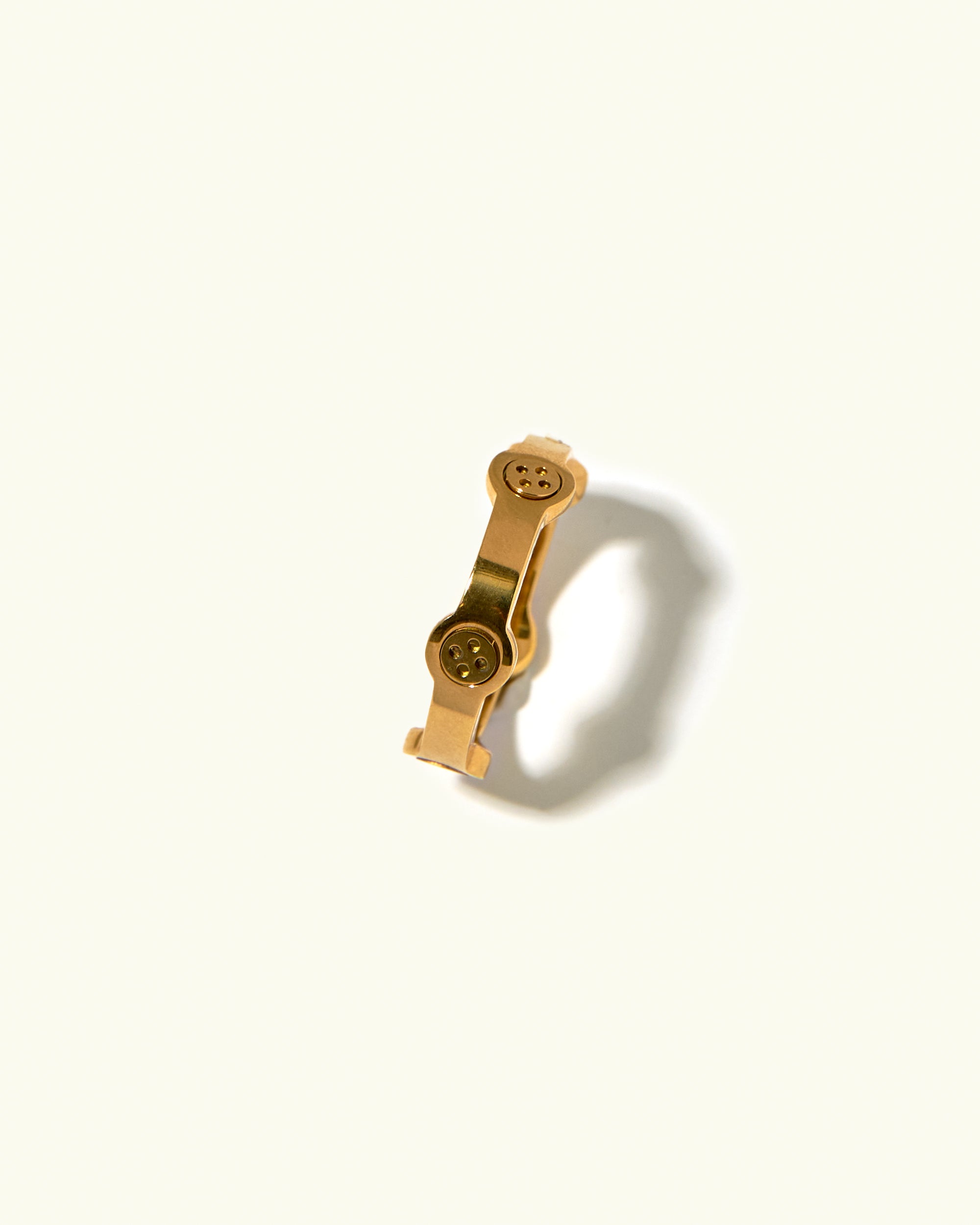 Button Ring