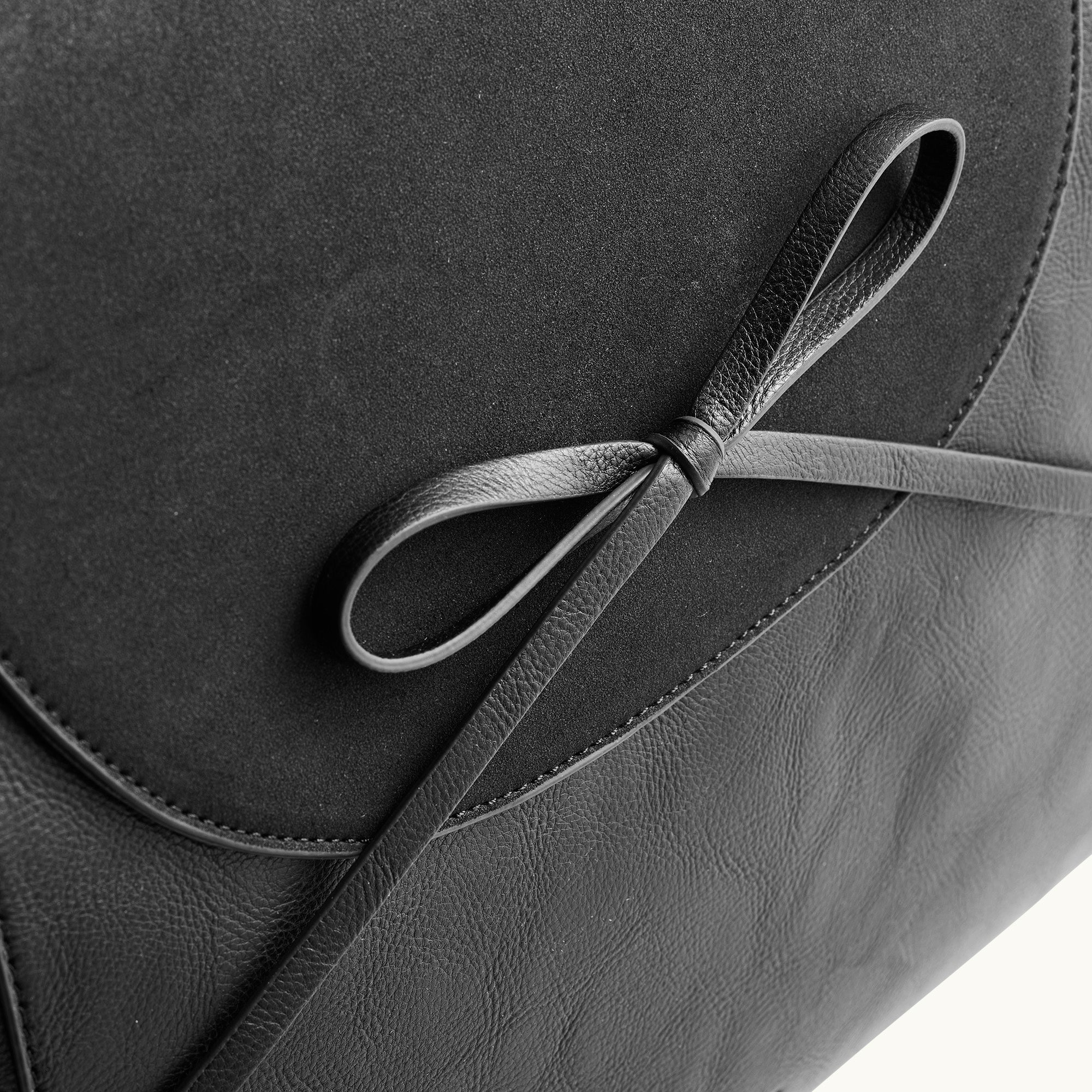 Bovou Céleste Suede